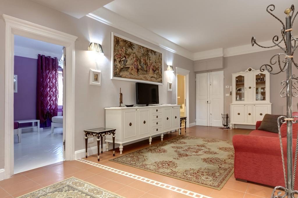 Florence Apartments Home Feeling Екстер'єр фото